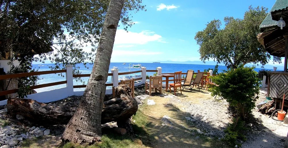 Fresh Seafood and Stunning Views at Pescador View Restaurant Moalboal